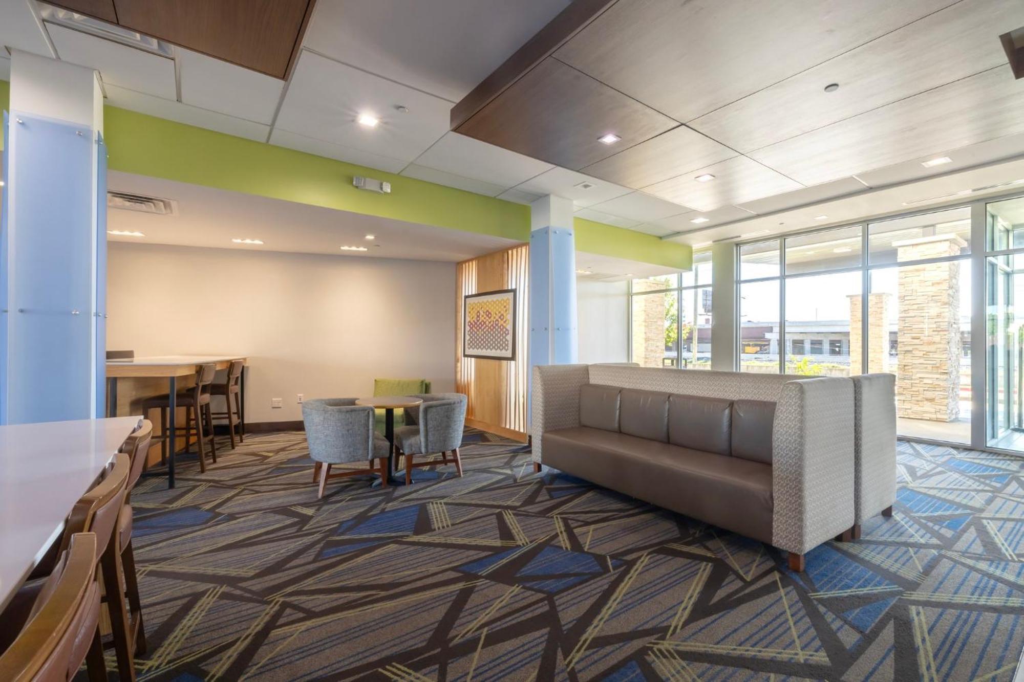 Holiday Inn Express & Suites Dallas Ne Arboretum Garland Exteriör bild